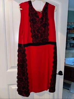Danny & Nicole red lace dress size 24